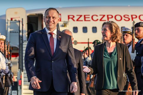 003_Prezydent_Karol_Nawrocki_powitanie_Niemcy_20250915_MWB23089.jpg
