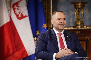 002_Prezydent_Karol_Nawrocki_wizyta_Francja_wywiad_kanal_LCI_20250916_MWB24774.jpg
