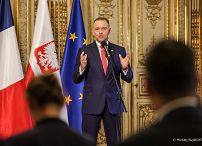 004_Prezydent_Karol_Nawrocki_wizyta_Francja_wypowiedz_media_20250916_MWB25978.jpg