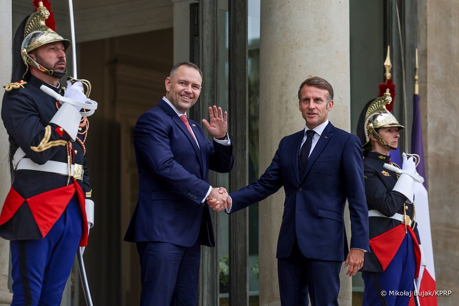 001_Prezydent_Karol_Nawrocki_wizyta_Francja_spotkanie_Emmanuel_Macron_20250916_MWB25145.jpg