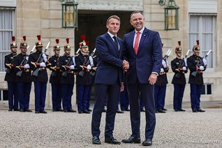 001_b_Prezydent_Karol_Nawrocki_wizyta_Francja_spotkanie_Emmanuel_Macron_20250916_MWB25055.jpg