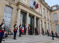 001_a_a_Prezydent_Karol_Nawrocki_wizyta_Francja_spotkanie_Emmanuel_Macron_20250916_MWB11610.jpg