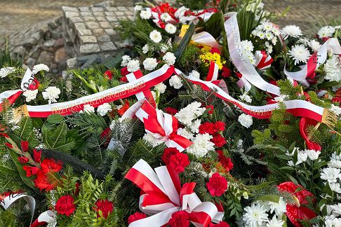 001_Doradca_Jacek_Saryusz_Wolski_wieniec_45_lecie_Solidarnosci_Lodz_20250902_IMG_3317.jpg