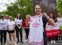 05_Marta_Nawrocka_z_przedstawicielkami _Polska_Running_Team_Nowy_Jork_20250922_DSC04096.jpg