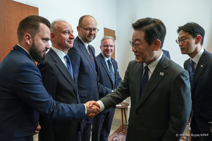 001_Prezydent_Karol_Nawrocki_spotkanie_Prezydent_Republiki_Korei_Lee_Jae_Myung_20250924_MWB20743.jpg