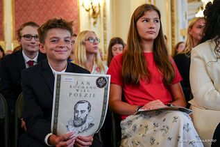 005_Prezydentowa_Marta_Nawrocka_Narodowe_Czytanie_Konsulat_Nowy_Jork_20250924_DSC06260.jpg