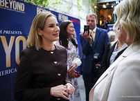 23_Marta_Nawrocka_z_przedstawicielkami_BEYOND_Polish_American_Women’s_Club_20250922_DSC05377.jpg