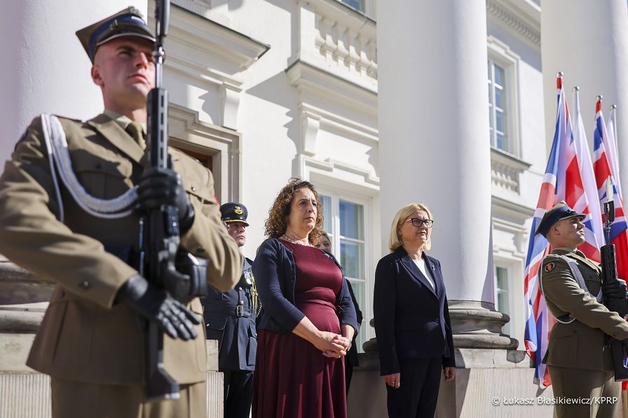 51_Karol_Nawrocki_Melinda_Veronika_Simmons_Ambasador_Zjednoczonego_Krolestwa_Wielkiej_Brytanii_Irlandii_Polnocnej_listy_uwierzytelnijace_20250926_LB_10756.jpg