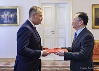 35_Karol_Nawrocki_Lu_Shan_Ambasador_Chińskiej_Republiki_Ludowej_listy_uwierzytelnijace_20250926_LB_10163.jpg