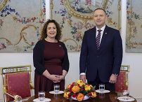 48_Karol_Nawrocki_Melinda_Veronika_Simmons_Ambasador_Zjednoczonego_Krolestwa_Wielkiej_Brytanii_Irlandii_Polnocnej_listy_uwierzytelnijace_20250926_LB_10655.jpg