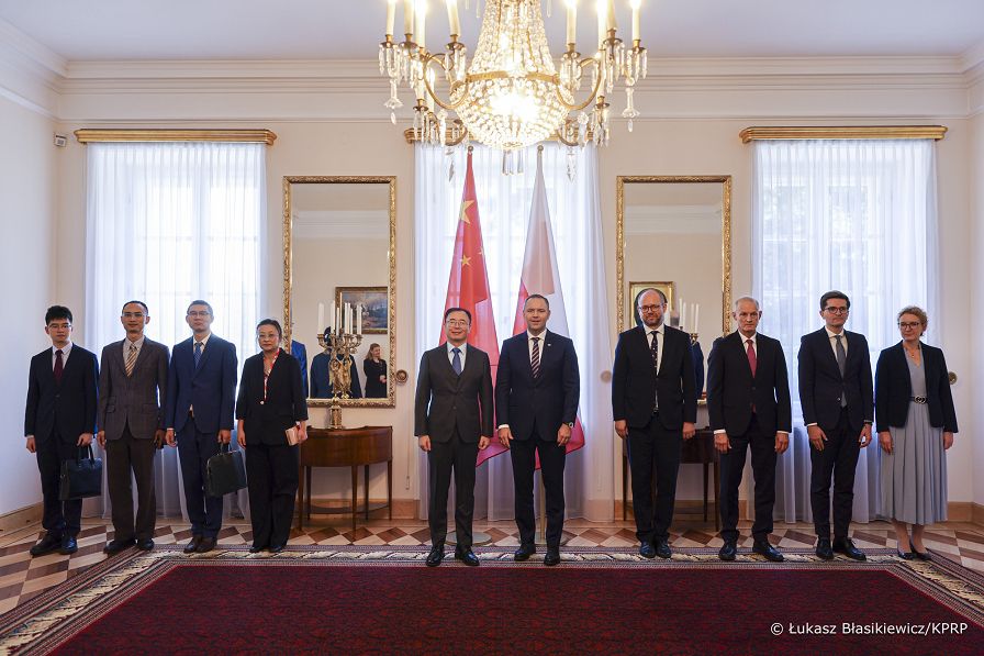 38_Karol_Nawrocki_Lu_Shan_Ambasador_Chińskiej_Republiki_Ludowej_listy_uwierzytelnijace_20250926_LB_10252.jpg