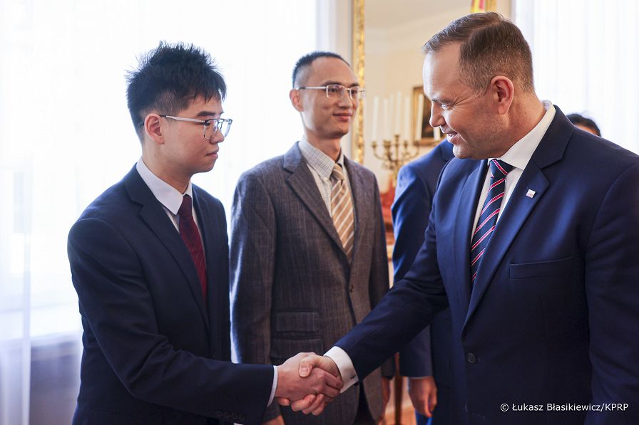 36_Karol_Nawrocki_Lu_Shan_Ambasador_Chińskiej_Republiki_Ludowej_listy_uwierzytelnijace_20250926_LB_10209.jpg