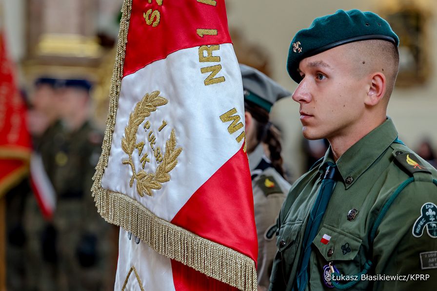 007_Minister_Adam_Andruszkiewicz_Ksiądz_Jarosław_Wąsowicz_uroczystość odsłonięcia tablicy z „Sercem dla Inki” upamiętniającej Danutę Siedzikównę _28-09-2025_LB_23456.jpg.JPG