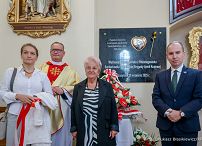 013_Minister_Adam_Andruszkiewicz_Ksiądz_Jarosław_Wąsowicz_uroczystość odsłonięcia tablicy z „Sercem dla Inki” upamiętniającej Danutę Siedzikównę _28-09-2025_LB_24045.jpg.JPG