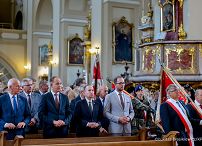 004_Minister_Adam_Andruszkiewicz_Ksiądz_Jarosław_Wąsowicz_uroczystość odsłonięcia tablicy z „Sercem dla Inki” upamiętniającej Danutę Siedzikównę _28-09-2025_LB_23428.jpg.JPG