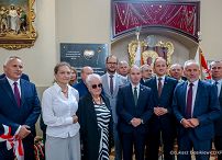 015_Minister_Adam_Andruszkiewicz_Ksiądz_Jarosław_Wąsowicz_uroczystość odsłonięcia tablicy z „Sercem dla Inki” upamiętniającej Danutę Siedzikównę _28-09-2025_LB_24118.jpg.JPG