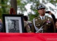 008_Prezydent_Karol_Nawrocki_pogrzeb_Sergiusz_Piasecki_29-09-2025_MWB12655.jpg.JPG