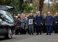 002_Prezydent_Karol_Nawrocki_pogrzeb_Sergiusz_Piasecki_29-09-2025_MWB12419.jpg.JPG