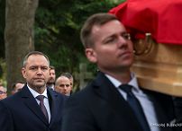 006_Prezydent_Karol_Nawrocki_pogrzeb_Sergiusz_Piasecki_29-09-2025_MWB12579.jpg.JPG