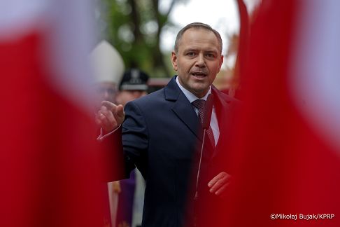 011_A_Prezydent_Karol_Nawrocki_pogrzeb_Sergiusz_Piasecki_29-09-2025_MWB12895.jpg.JPG