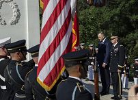 39_Karol_Nawrocki_cmentarz_Arlington_20250903_MWB12418.jpg