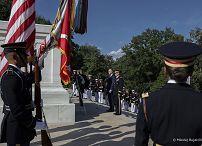 38_Karol_Nawrocki_cmentarz_Arlington_20250903_MWB12410.jpg