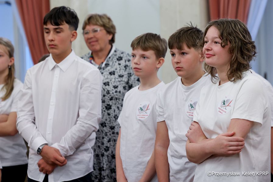 005_Minister_Agnieszka_Jędrzak_spotkanie_uczniowie_szkoły_Edynburg_29-09-2025_PK2_9153.jpg.JPG
