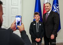 016_A_Prezydent_Karol_Nawrocki_Spotkanie_Bartosz_Zmarzlik_30-09-2025_MWB25953.jpg
