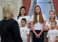 004_Minister_Agnieszka_Jędrzak_spotkanie_uczniowie_szkoły_Edynburg_29-09-2025_PK2_9104.jpg.JPG