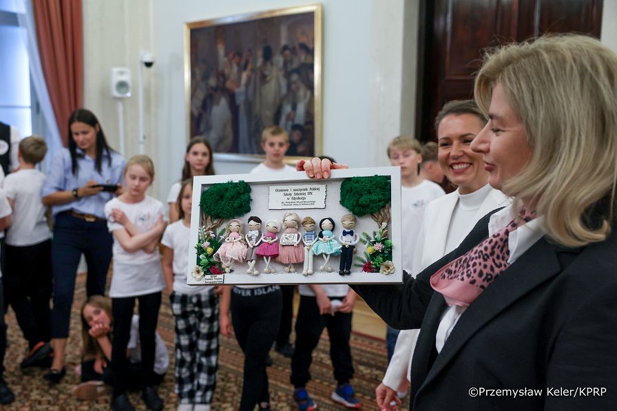 008_Minister_Agnieszka_Jędrzak_spotkanie_uczniowie_szkoły_Edynburg_29-09-2025_PK1_9025.jpg.JPG