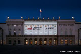 001_Pałac_Prezydencki_Iluminacja_Narodowe_Czytanie_05-09-2025_LB_13186.jpg.JPG