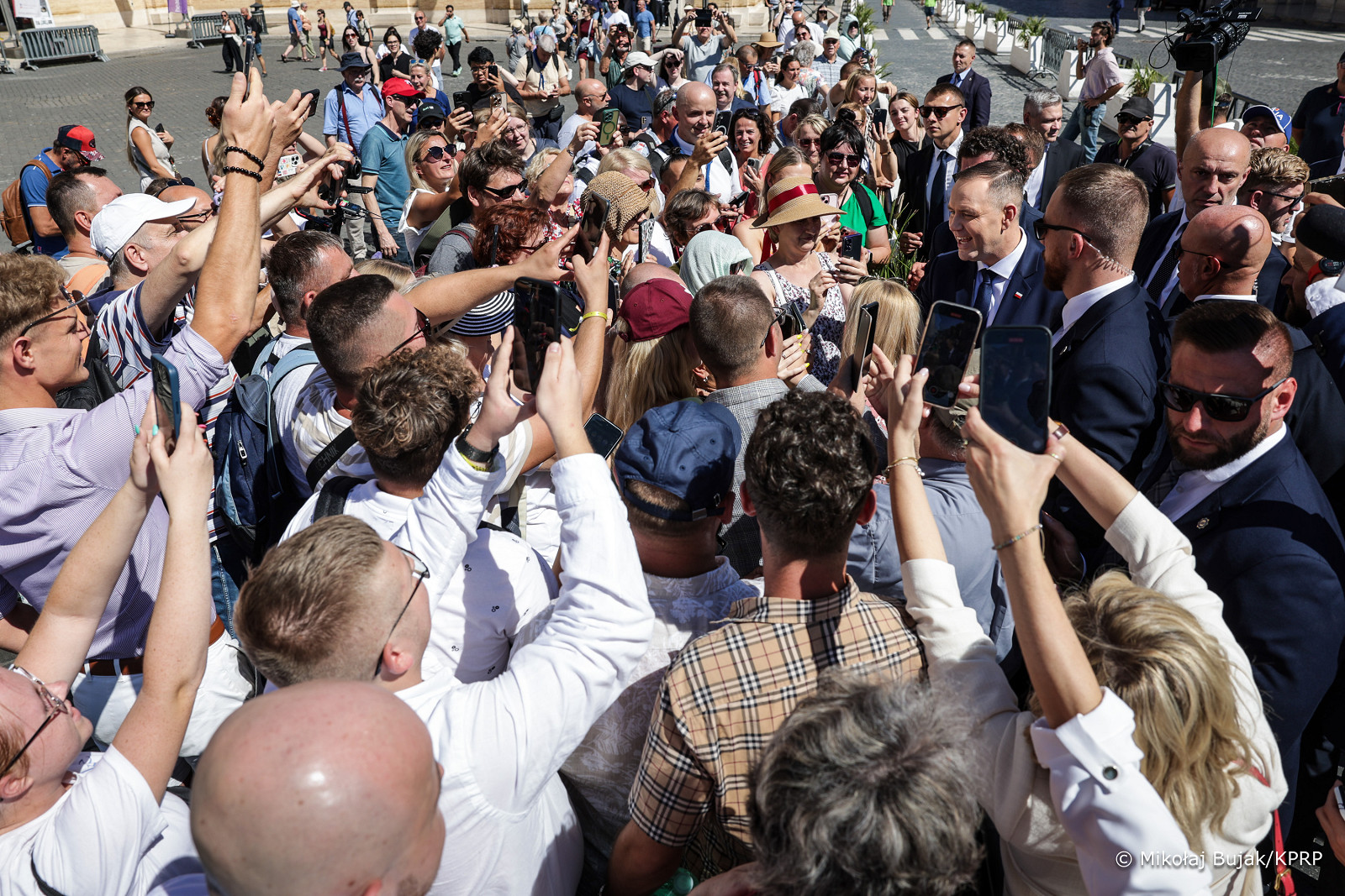 005_Prezydent_Karol_Nawrocki_wypowiedz_dla_mediow_20250905_MWB18386.jpg [1.71 MB]