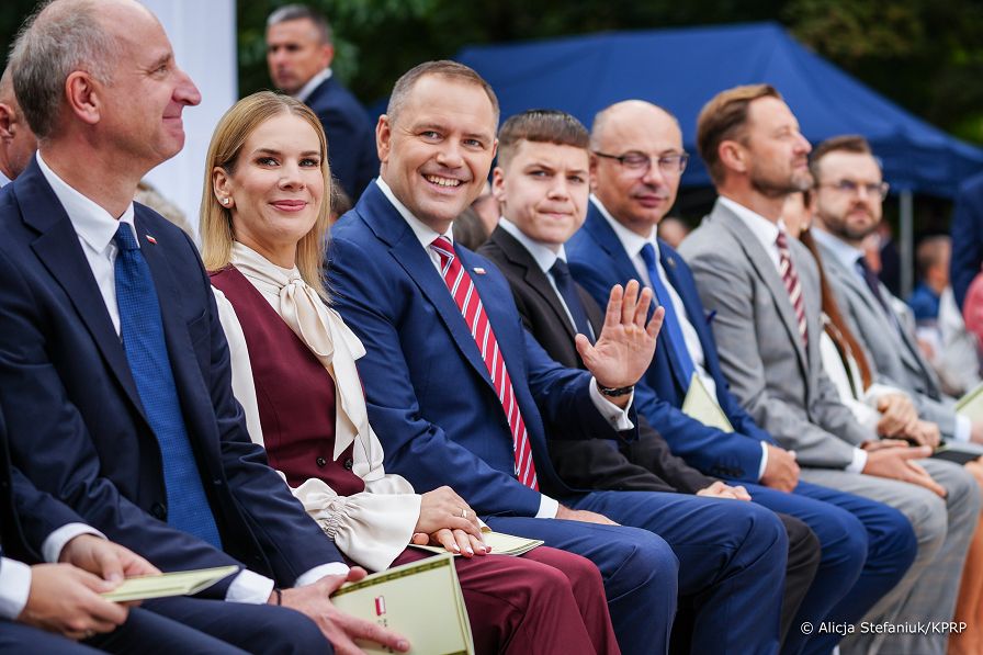 001_a_new_Para_Prezydencka_Narodowe_Czytanie_20250906_DSC09327.jpg