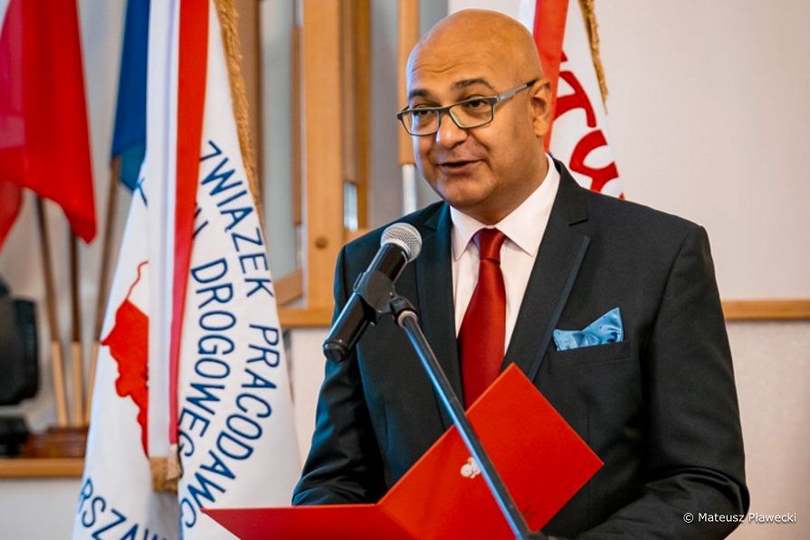 001_Doradca_Alvin_Gajadhur_konferencja_20250905_95afab65-4ef3-40bb-ad74-c22039c27dae-Edytuj.jpg