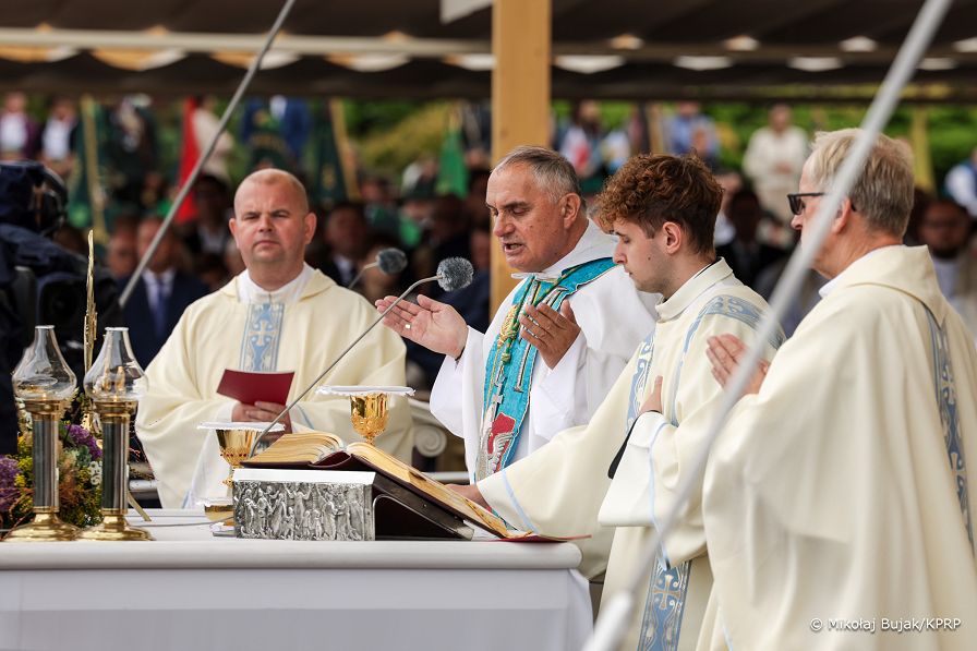 025_Prezydent_Karol_Nawroski_dozynki_uroczystosci_Jasna_Gora_Czestochowa_20250907_MWB22779.jpg