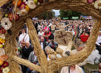 017_Prezydent_Karol_Nawroski_dozynki_uroczystosci_Jasna_Gora_Czestochowa_20250907_MWB11232.jpg