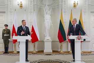 010_Karol_Nawrocki_Wizyta_Litwa_konferencja_prasowa_08-09-2025_MWB15126.jpg-1.JPG