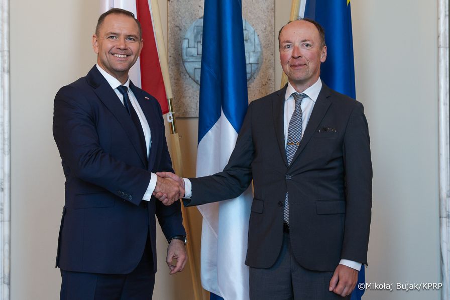 028_Karol_Nawrocki_Wizyta_Finlandia_Parlament_spotkanie_Przewodniczący_Jussi_Halla-aho_09-09-2025_MWB11672.jpg.JPG