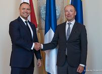 028_Karol_Nawrocki_Wizyta_Finlandia_Parlament_spotkanie_Przewodniczący_Jussi_Halla-aho_09-09-2025_MWB11672.jpg.JPG