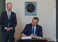 027_Karol_Nawrocki_Wizyta_Finlandia_Parlament_spotkanie_Przewodniczący_Jussi_Halla-aho_09-09-2025_MWB11619.jpg.JPG
