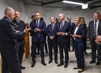 013_Prezydent_Karol_Nawrocki_Helsinki_wizyta_Schron_Obrony_Cywilnej-Merihaka_20250909_MWB12639.jpg