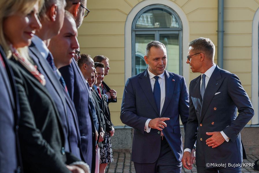 004_A_Karol_Nawrocki_Wizyta_Finlandia_powitanie_Alexander Stubb_09-09-2025_MWB28359.jpg.JPG