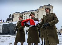 009_Zmiana_flagi_Palac_Prezydencki_20260110_GJA_1863.jpg