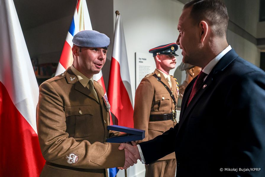 003_Prezydent_Karol_Nawrocki_wreczenie_odznaczen_Polonia_National_Army_Museum_Londyn_Wielka_Brytania_20260112_MWB15625.jpg