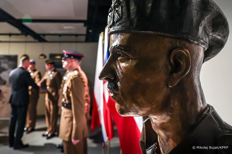 001_Prezydent_Karol_Nawrocki_wreczenie_odznaczen_Polonia_National_Army_Museum_Londyn_Wielka_Brytania_20260112_MWB15550.jpg