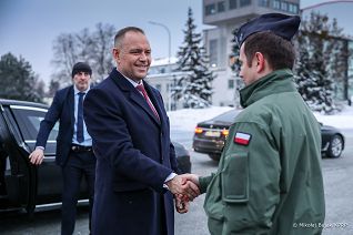 001_Prezydent_Karol_Nawrocki_odlot_Wielka_Brytania_20260112_MWB15205.jpg