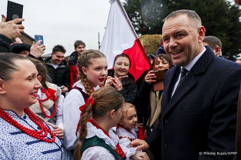 21_Karol_Nawrocki_Pomnik_Lotników_Polskich_Londyn_20260113_MWB10107.jpg