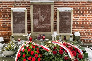 001_Wojciech_Ziembinski_wieniec_grób _20260113_13.01.2026.jpg