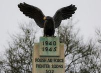 13_Karol_Nawrocki_Pomnik_Lotników_Polskich_Londyn_20260113_MWB22860.jpg