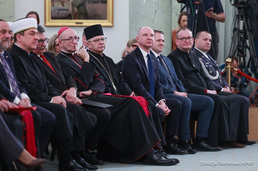 003_Prezydent Karol Nawrocki_Pierwsza Dama Marta Nawrocka_Spotkanie noworoczne z przedstawicielami kościołów i związków wyznaniowych_14-01-2026_7C6A5154.jpg